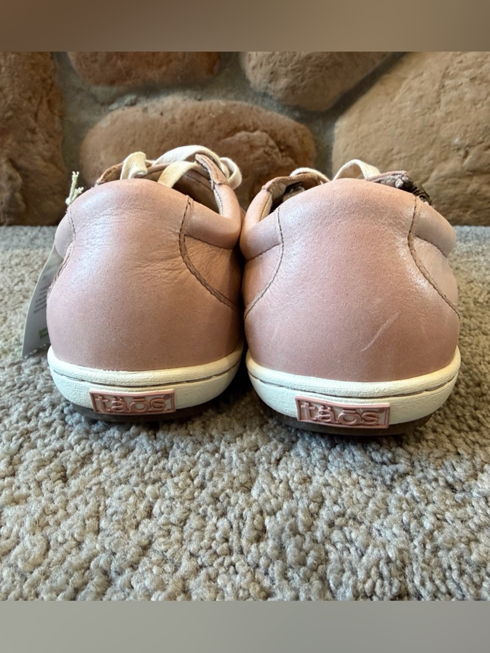 TAOS Blush Pink Leather Zipster Sneakers NWT Zip On - Picture 6 of 7